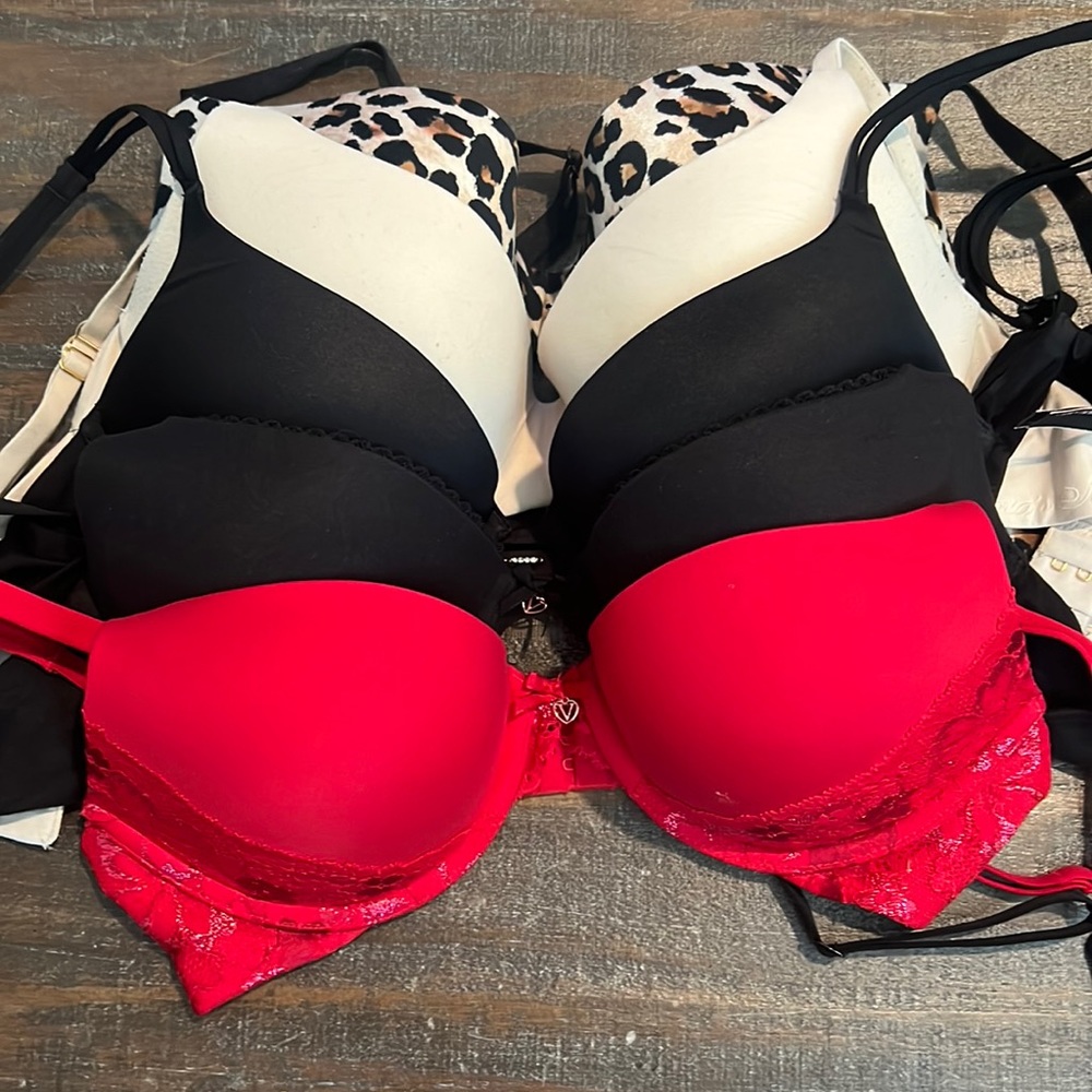 34C victory secret bras set of 6